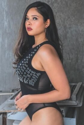Al Barsha Escorts +971528481370